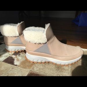 Cole Haan GRANDEXPLØRE women winter boats.